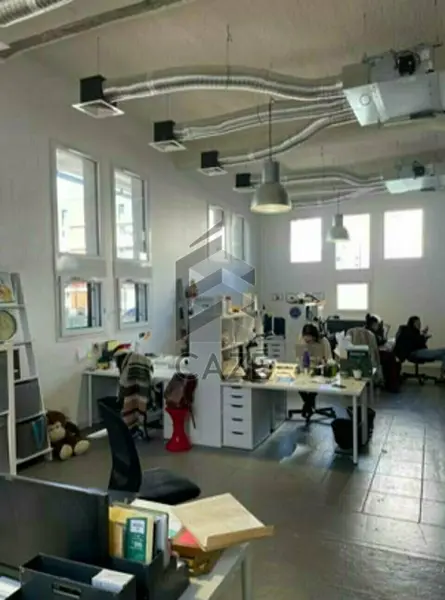 A louer Bureaux 280m² Bègles