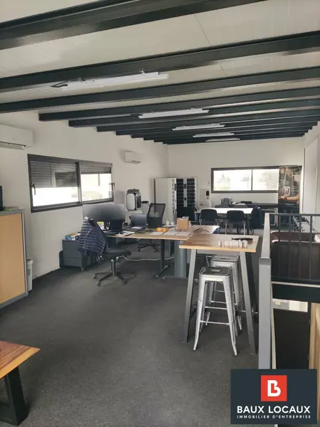 A louer Locaux d'activité 136m² Salon-de-Provence