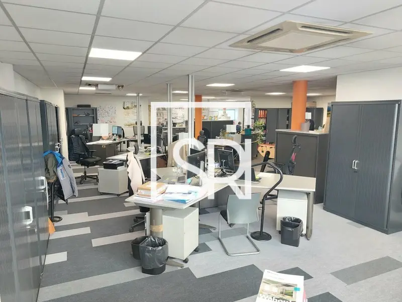 LOCATION BUREAUX 200 m2- QUARTIER LA PARDIEU - 63000 CLERMONT-FERRAND