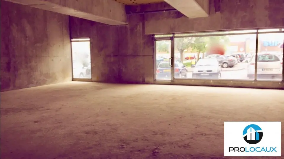 A louer Local commercial  150m² Évreux