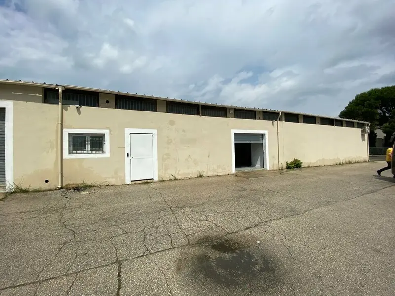 LOCAL A LOUER 13400 AUBAGNE