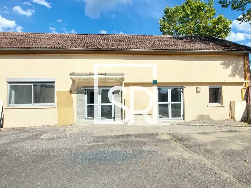 EXCEPTIONNEL - LOCATION BUREAUX 125 m2 - 63300 THIERS