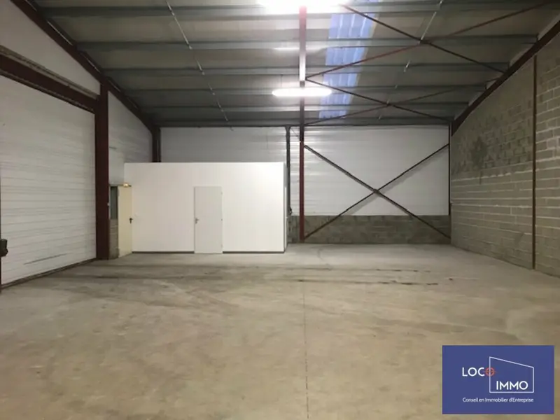 A louer Locaux d'activité 270m² Cestas