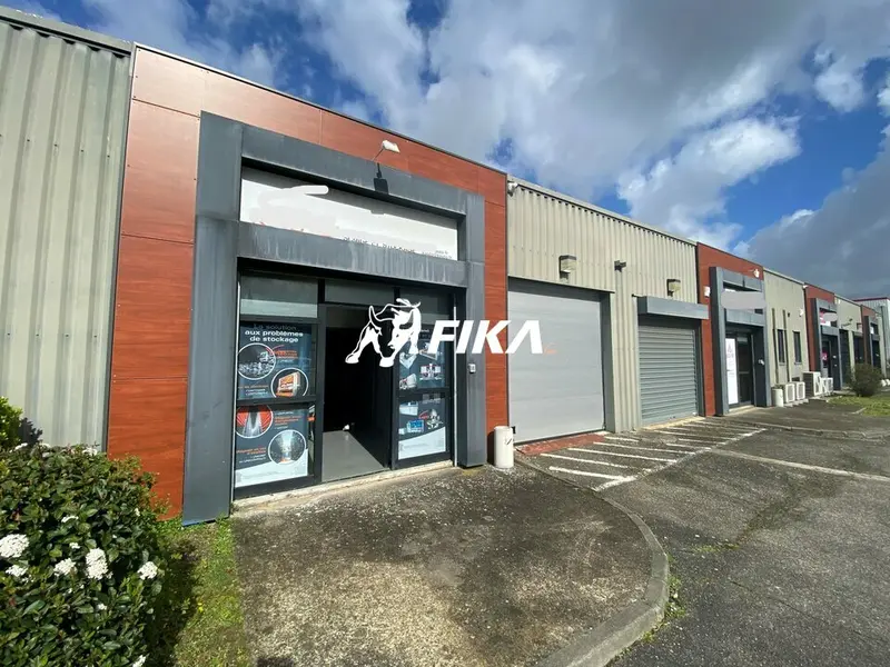 A LOUER LOCAL D'ACTIVITE 100 m² - (31240) L'UNION