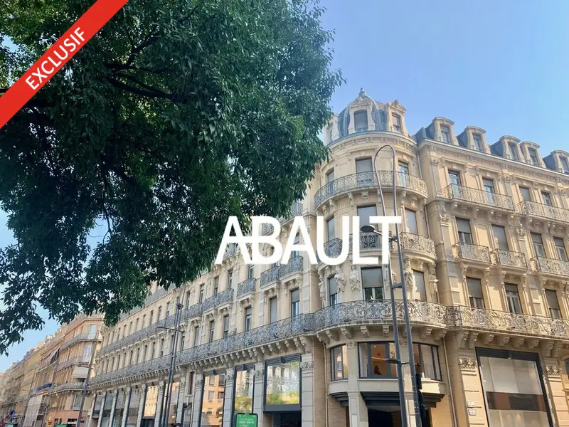 A vendre Local commercial  72m² Toulouse