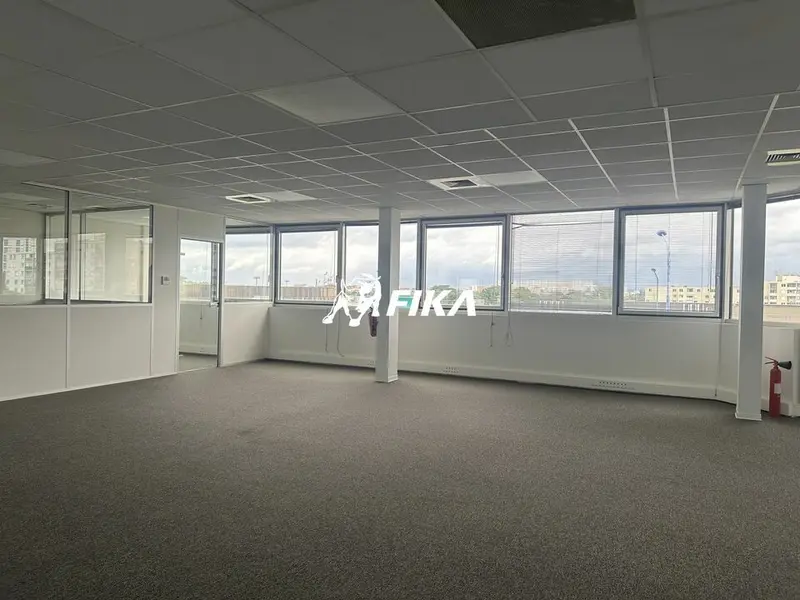 A VENDRE BUREAUX 171 m² - (31100) TOULOUSE