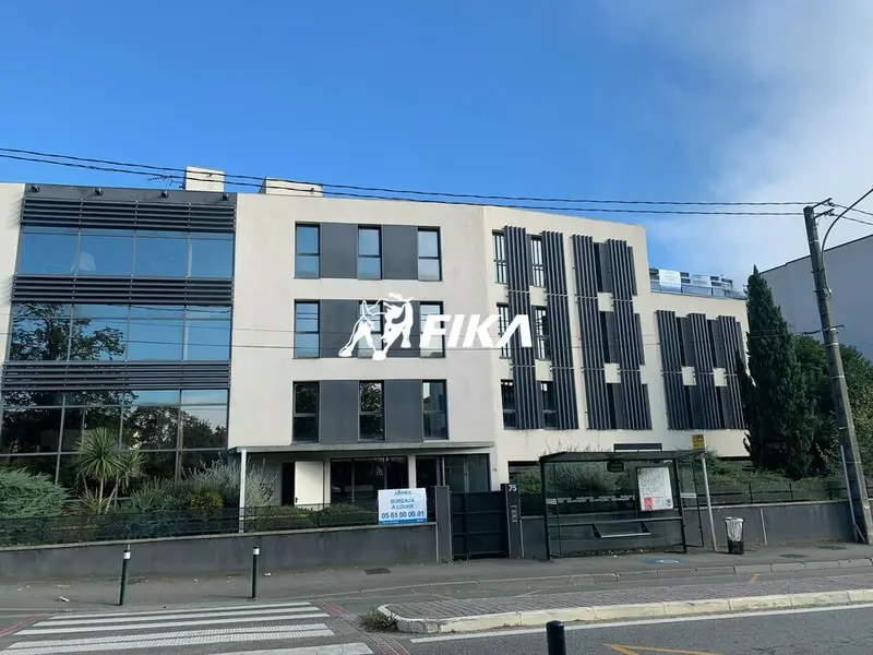 A LOUER BUREAUX avec TERRASSE - 300m² - (31400) TOULOUSE - 