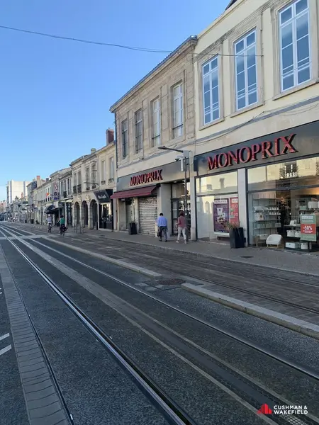 IMMEUBLE DE BUREAUX À VENDRE - LE BOUSCAT