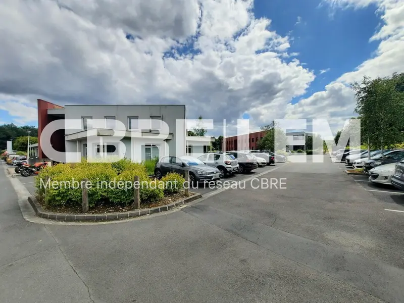PROCHE A13 - ETAGE COMPLET - RT 2005.