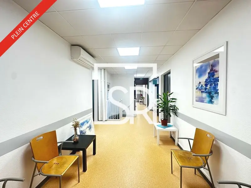 VENTE BUREAUX - QUARTIER REPUBLIQUE 240 m² - 63000 CLERMONT-FERRAND 