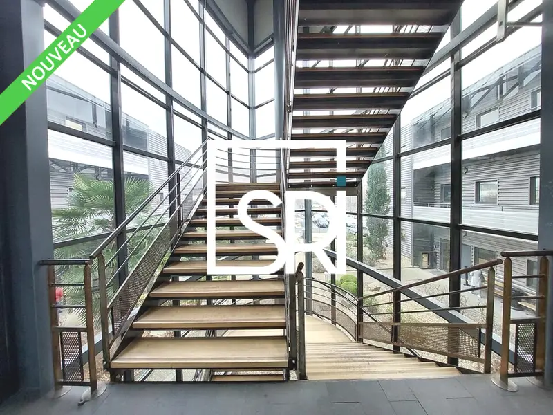 LOCATION BUREAUX de 627 m2 - 63800 COURNON D'AUVERGNE