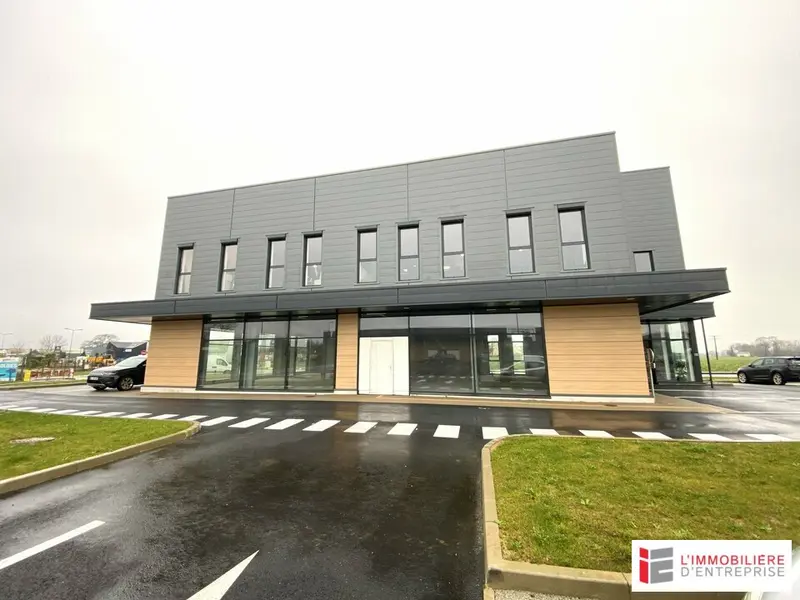 A louer Local commercial  300m² Mordelles