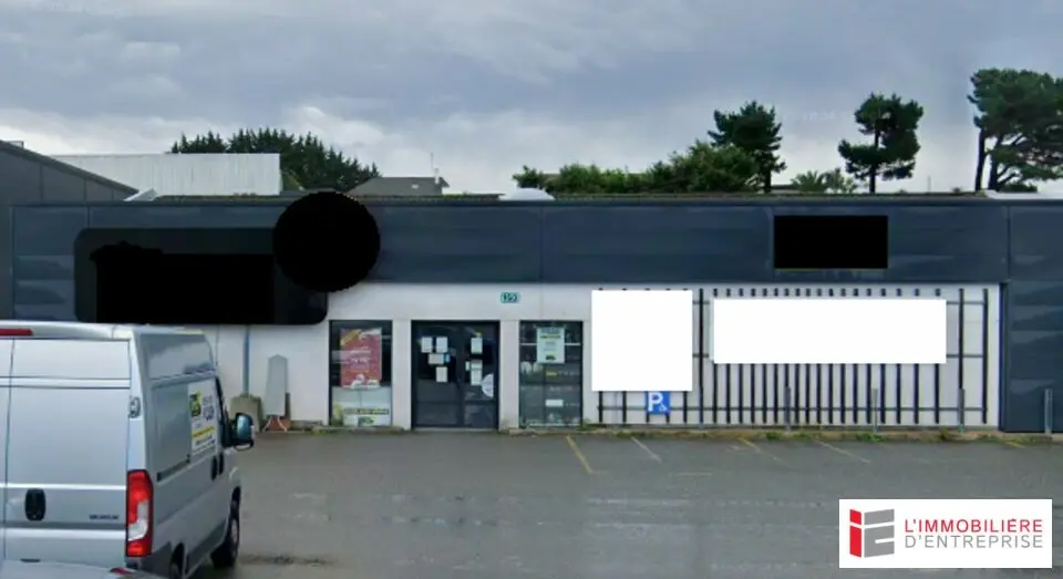 A louer Local commercial  1150m² Caudan