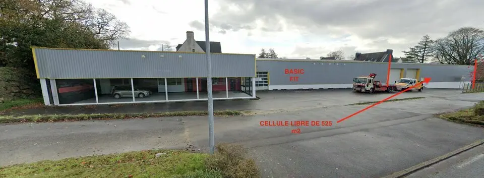 A LOUER - ENTREPOT/LOCAL D'ACTIVITE - LANDIVIISAU  