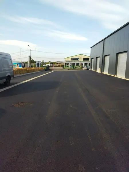 LOCATION - LOCAL D'ACTIVITE - LANDERNEAU 