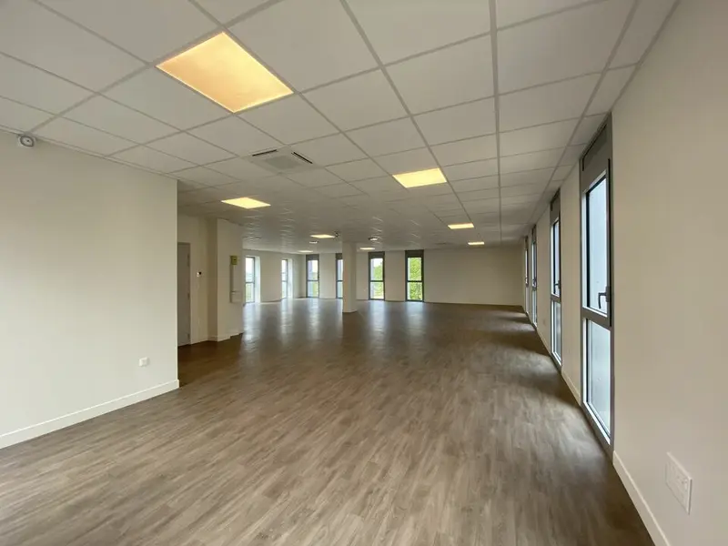 NEUF 158 m² à louer Bretteville sur Odon