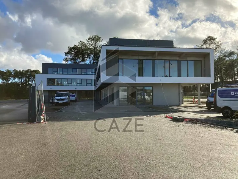 BUREAUX A VENDRE - MEES - PROCHE AXE PASSANT