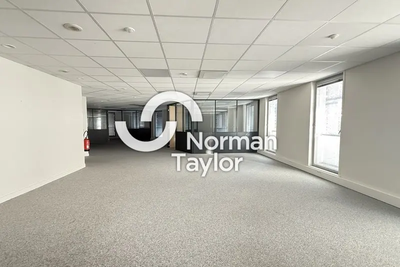 A louer Bureaux 1279m² Montpellier