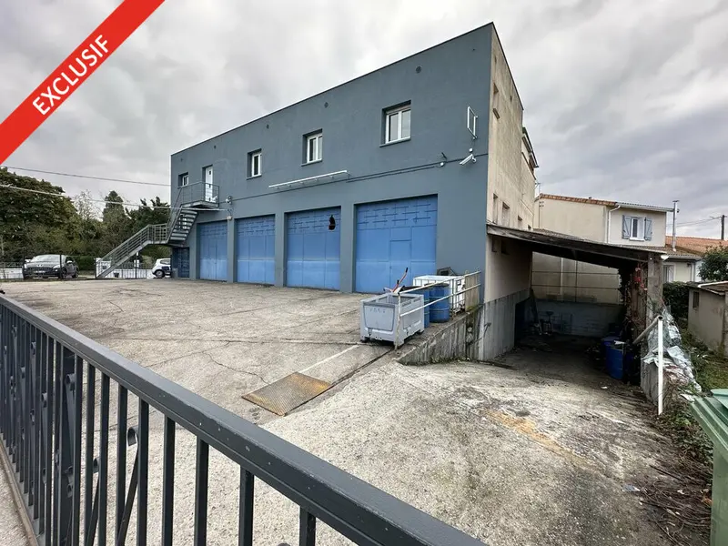 A louer Local commercial  360m² Eysines