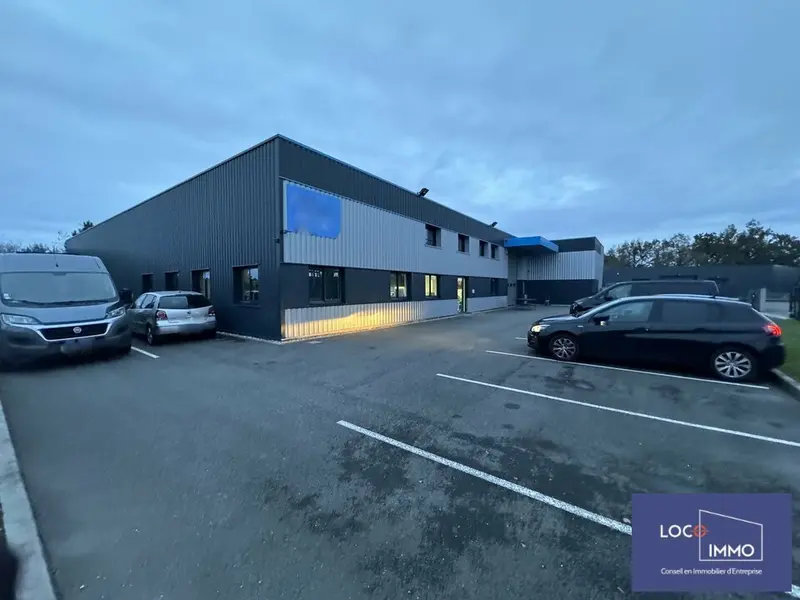A vendre Locaux d'activité 1230m² Saint-Jean-d'Illac