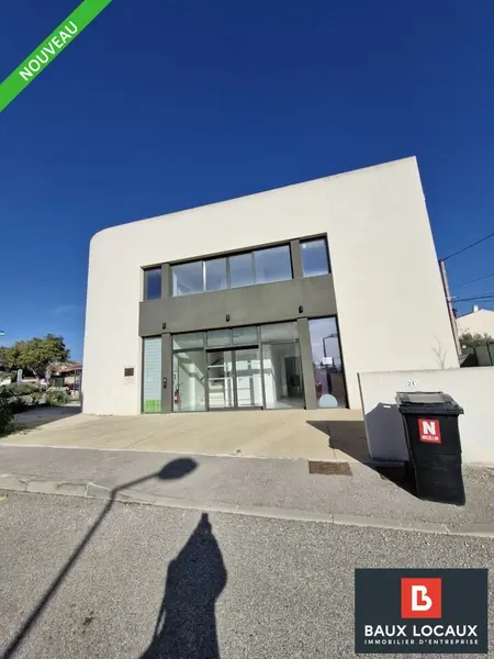 A louer Bureaux 152.4m² La Fare-les-Oliviers