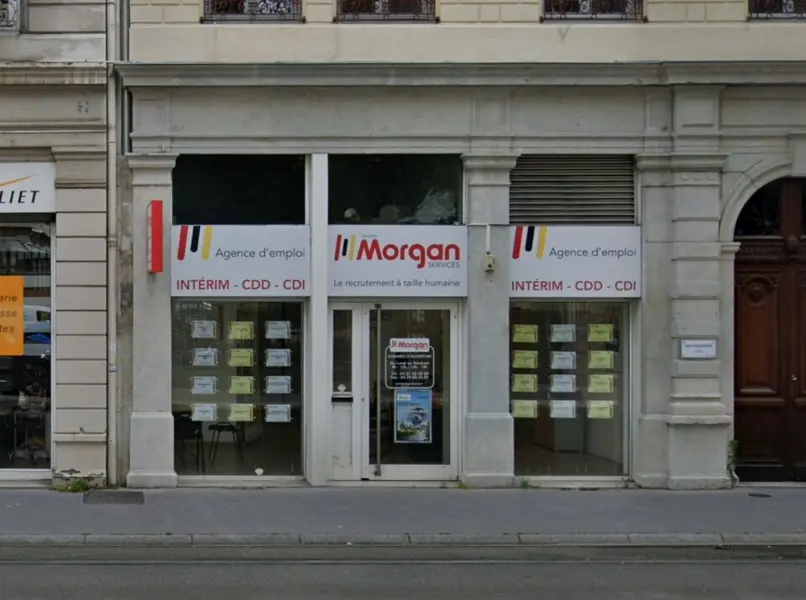 A louer Local commercial  108.64m² Lyon 03