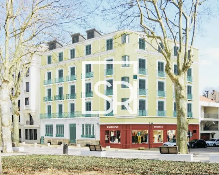 LOCATION LOCAL COMMERCIAL 64 M² - VICHY - 03200 - PARC KENNEDY