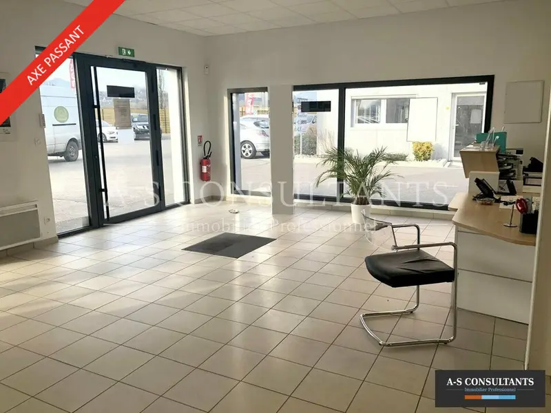 A vendre Local commercial  375m² Belley