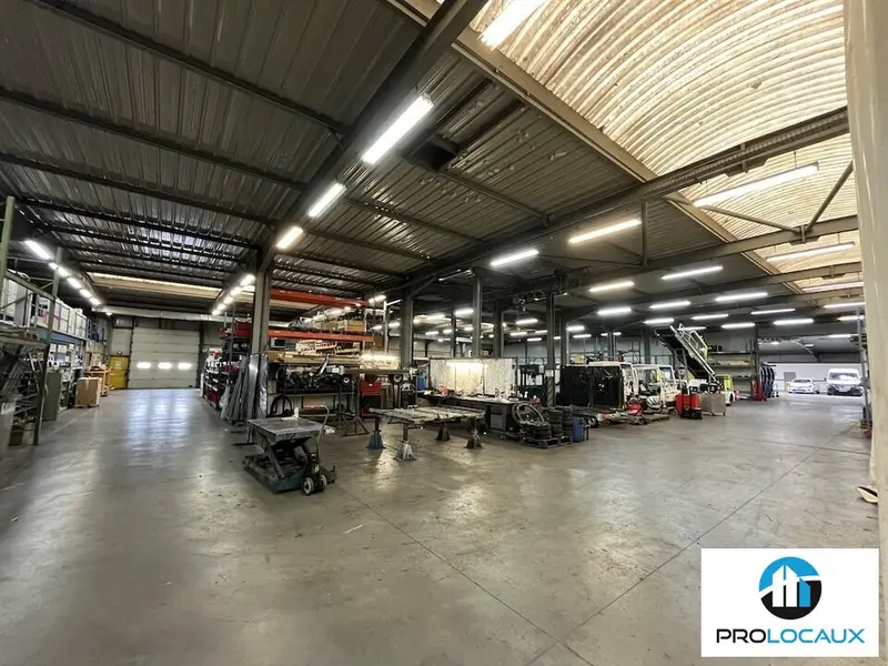 A louer Locaux d'activité 1844m² Le Meux