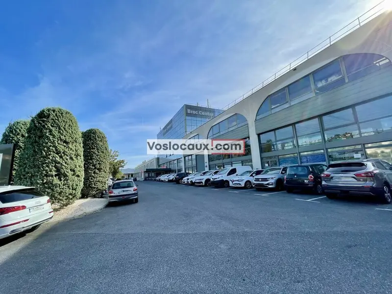 Bureaux de 130 m² à louer dans la Zone d'Activité de Carros - le Broc