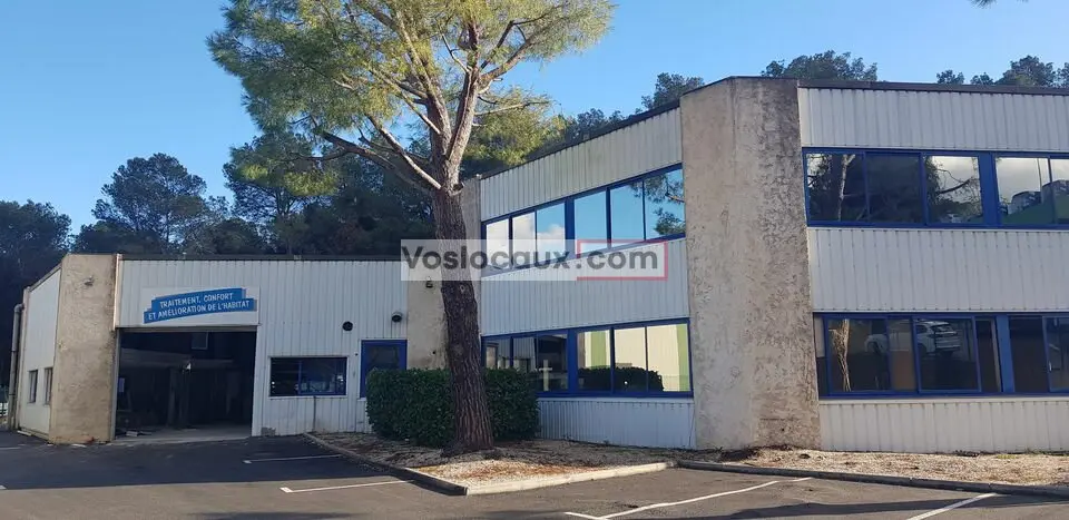Disponible de suite Zone Des 3 moulins à Antibes. 