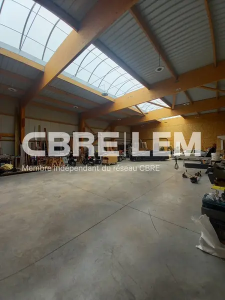 A vendre Locaux d'activité 678m² Argences