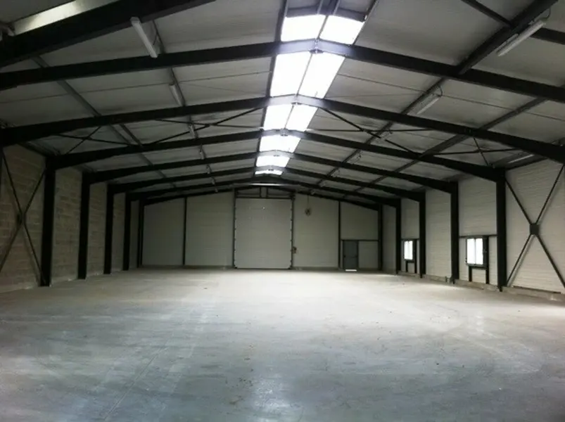 A vendre Entrepôt 690m² Ploeren