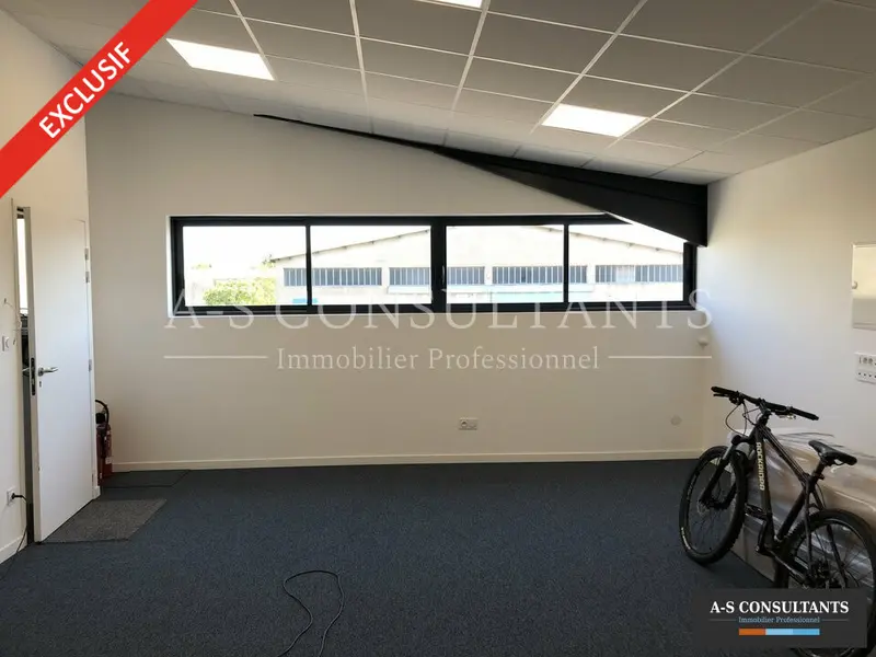 A louer Bureaux 50m² Décines-Charpieu