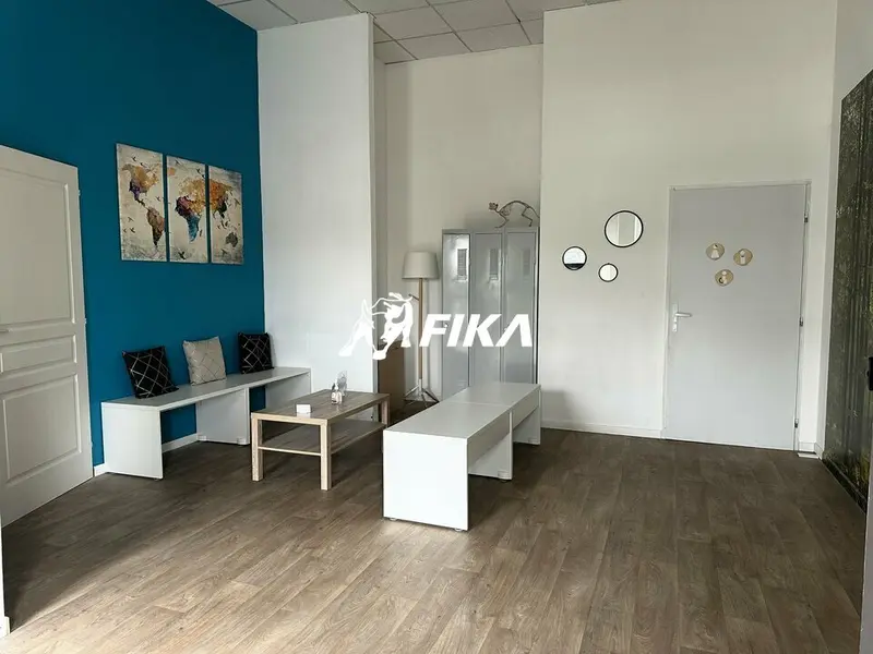 A LOUER BUREAUX 105 m² (31670) LABEGE