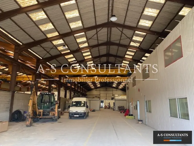 A louer Locaux d'activité 1500m² Épinouze