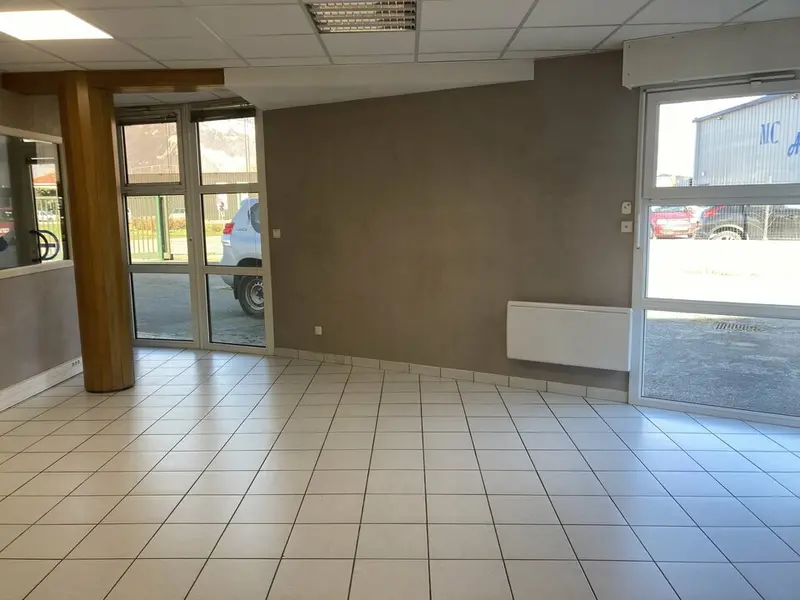 A louer Bureaux 97m² Le Champ-près-Froges
