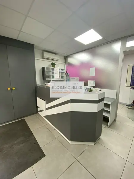LOCAL PROFESSIONNEL A VENDRE 153 M2 SECTEUR SAINT HENRI 13016