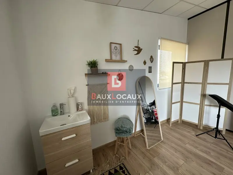 A louer Locaux d'activité 140m² Le Pontet