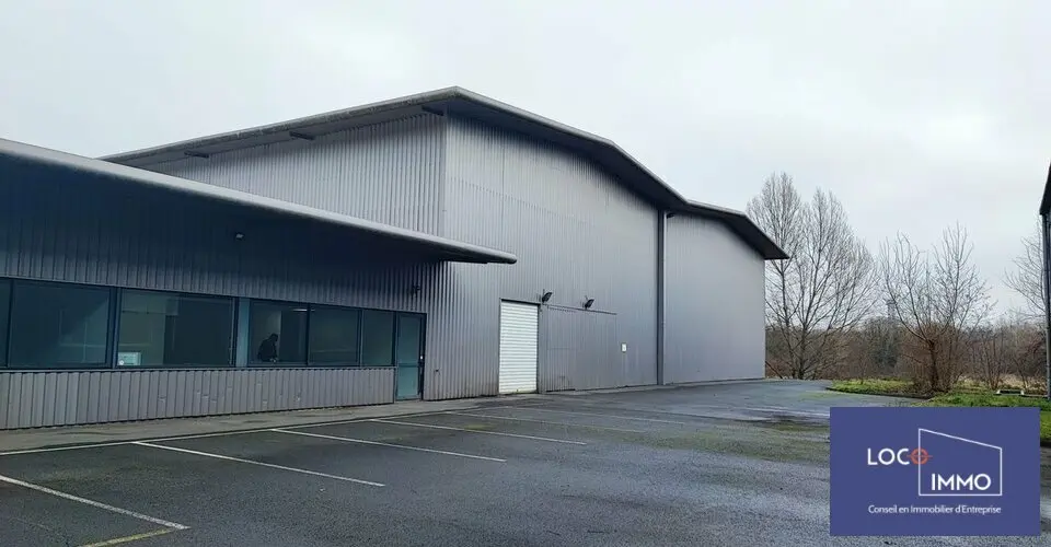 A louer Entrepôt 440m² Saint-Médard-d'Eyrans