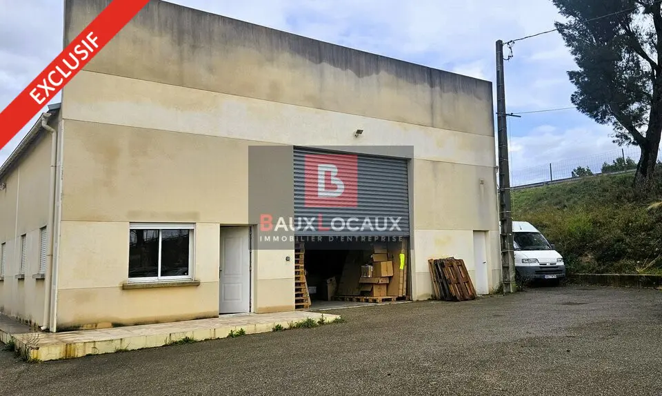 À LOUER  LOCAL D'ACTIVITÉ 424 M²  PÉRIPHÉRIE DE SORGUES