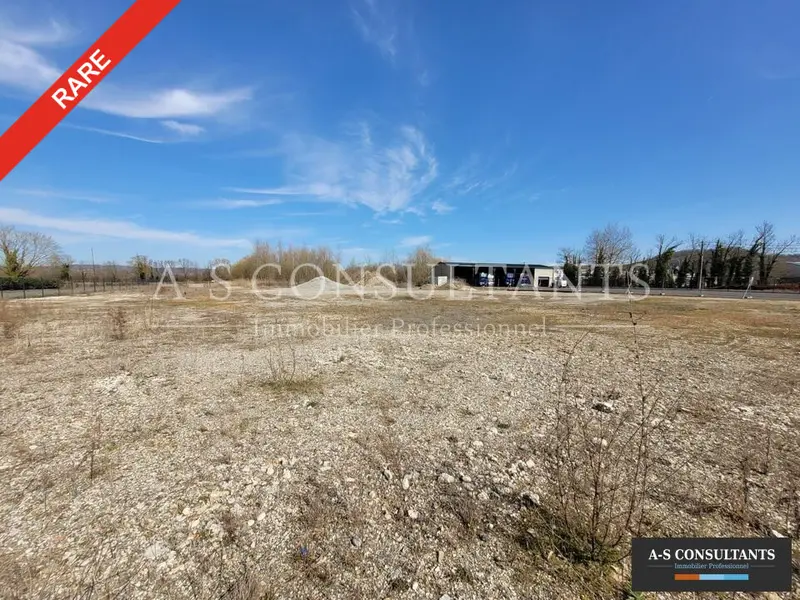 A louer Terrain 5000m² Bourgoin-Jallieu