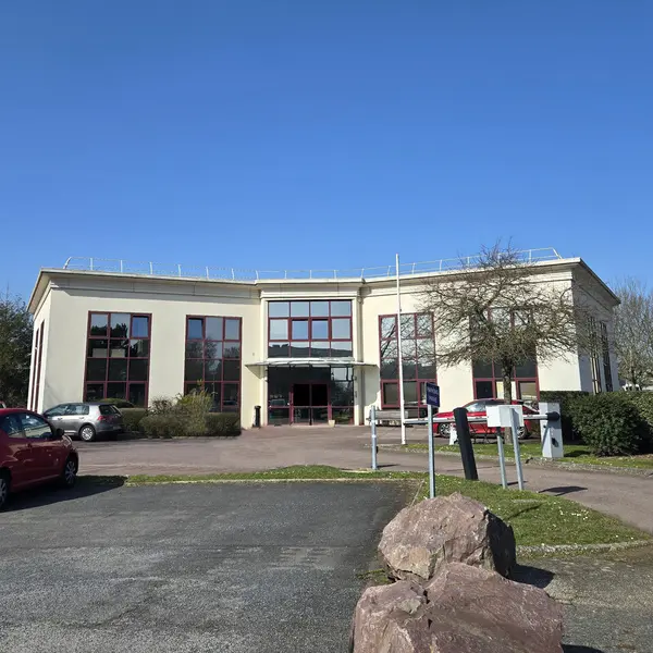 A louer Bureaux 1011m² Caen