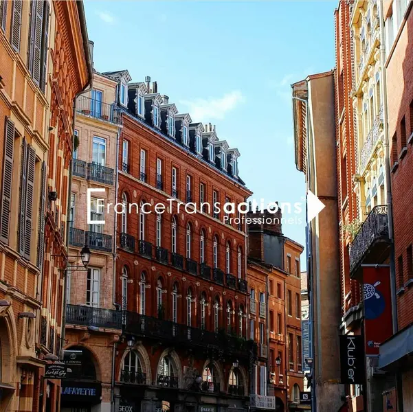 LOCATION AVEC DROIT D'ENTREE 50M²- HYPER CENTRE VILLE TOULOUSE