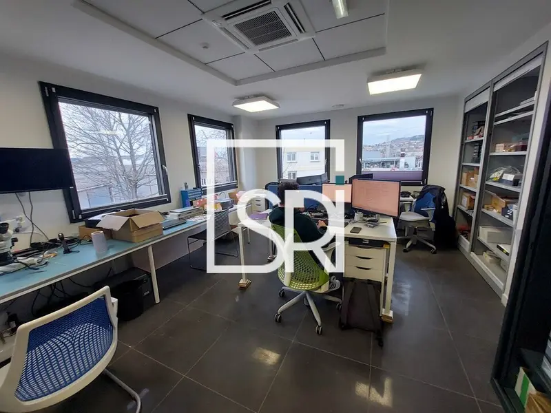 A louer Bureaux 716m² Cournon-d'Auvergne