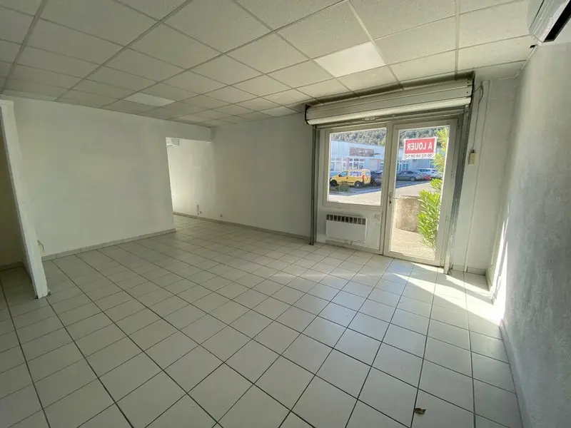 LOCAL A LOUER 13400 AUBAGNE