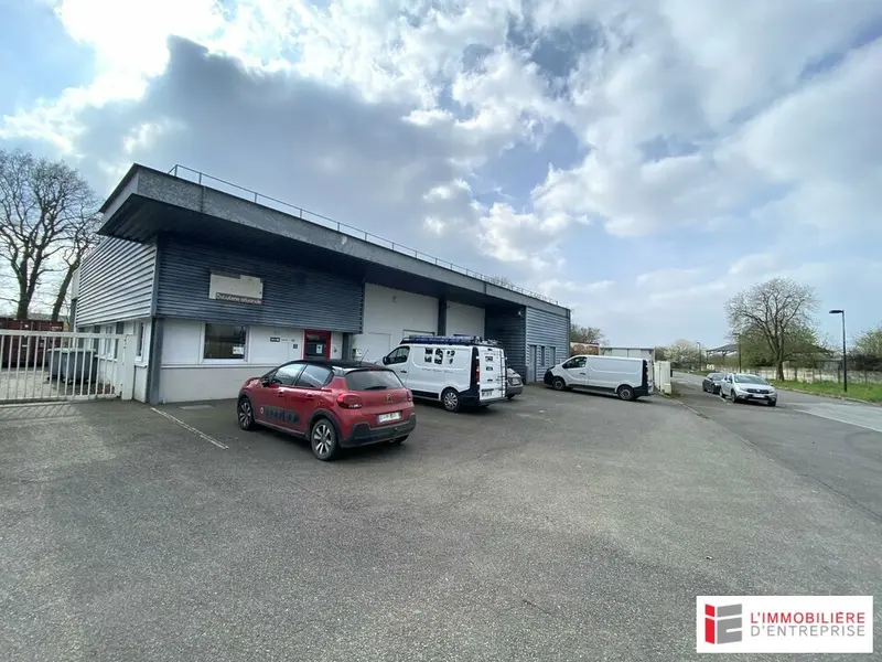 A louer Locaux d'activité 500m² Saint-Jacques-de-la-Lande