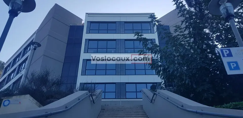 A louer : bureau de 230 m² en plein coeur de SOPHIA ANTIPOLIS