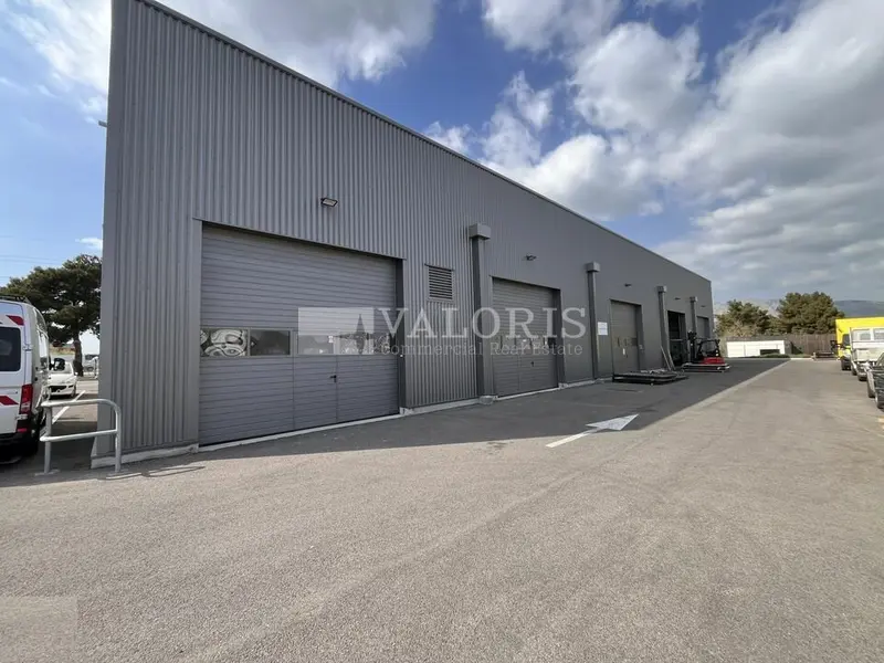A louer Locaux d'activité 382m² Rousset