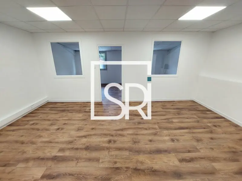 LOCATION BUREAUX 170 M² DIVISIBLES - 63800 COURNON D'AUVERGNE
